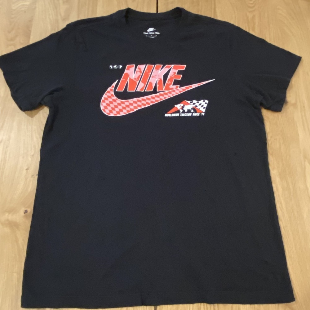 NIKE Spell Out T-shirt "Global Racing Tee" Large BLACK RED T-SHIRT